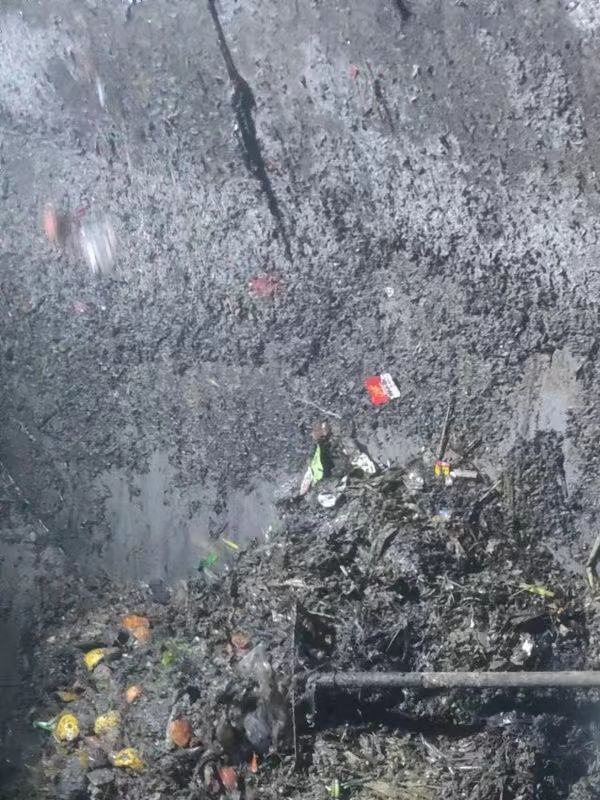 阳江镇污水池清理